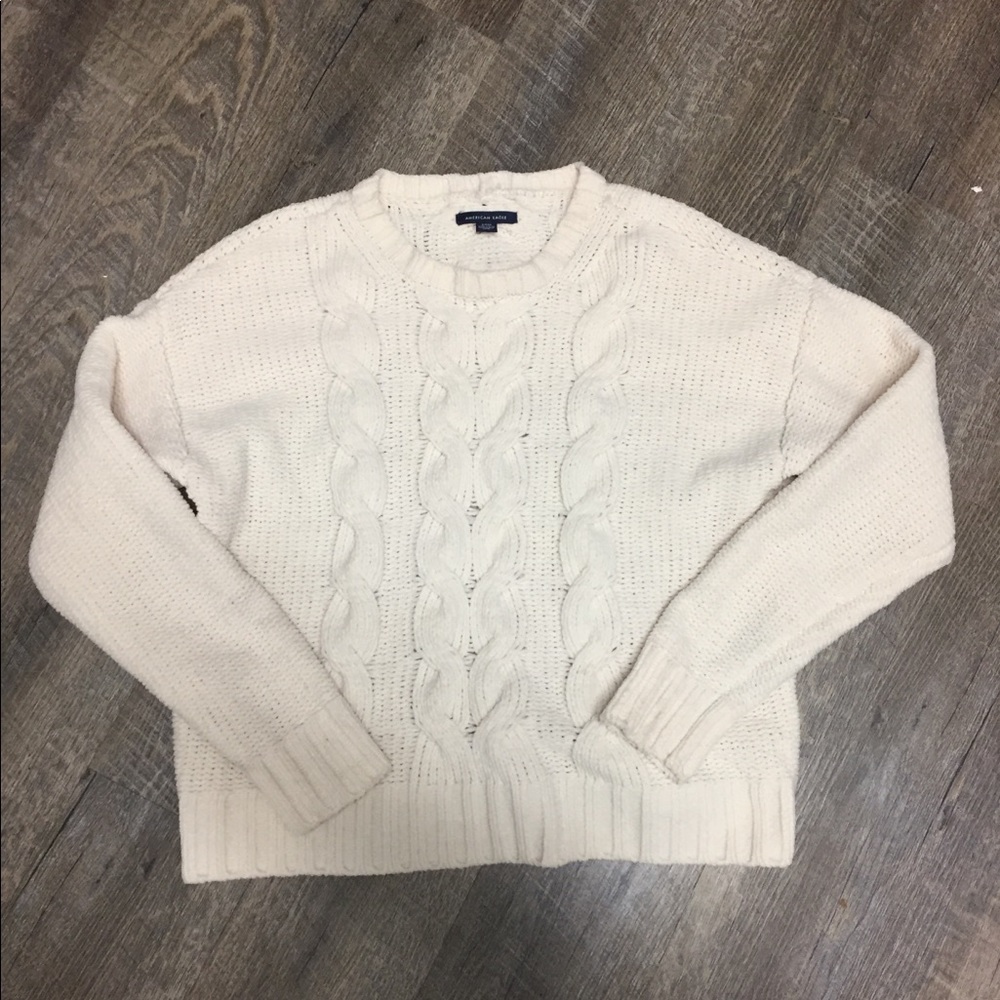 American Eagle off white knitted sweater